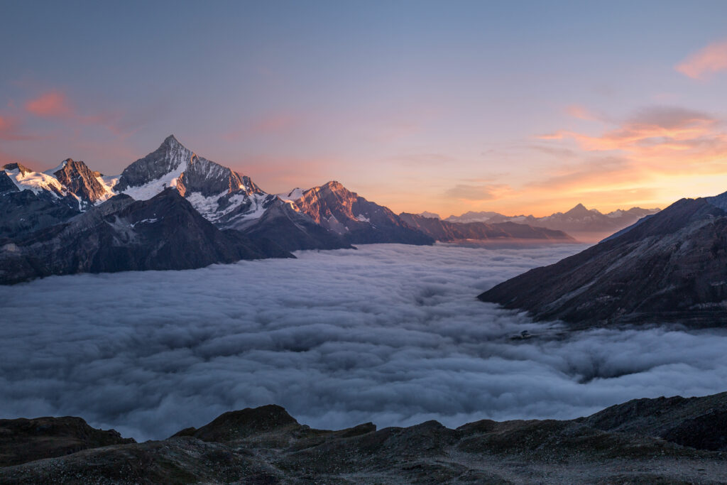 Mountain Range Without CSS Mask Layer